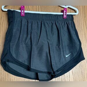 NWT Nike Womens Dry Tempo 3" Running Shorts Black Grey 2 sizes XS, Sm, med